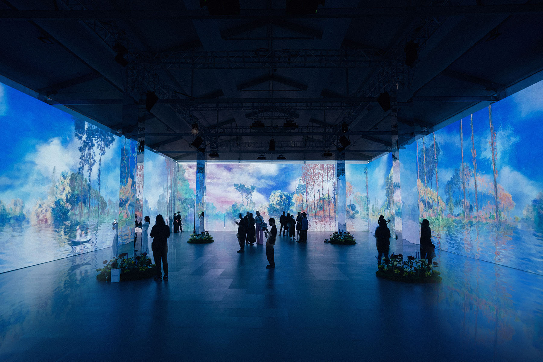 Dirty Monitor En Voyage with Claude Monet 4
