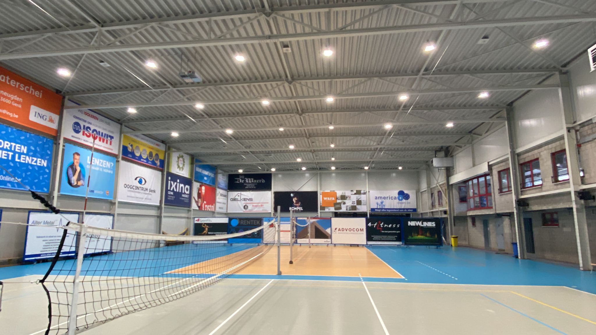 Cosmicnode’s wireless lighting controls improve game experience and deliver energy savings at Belgian Volleyball Sports Hall