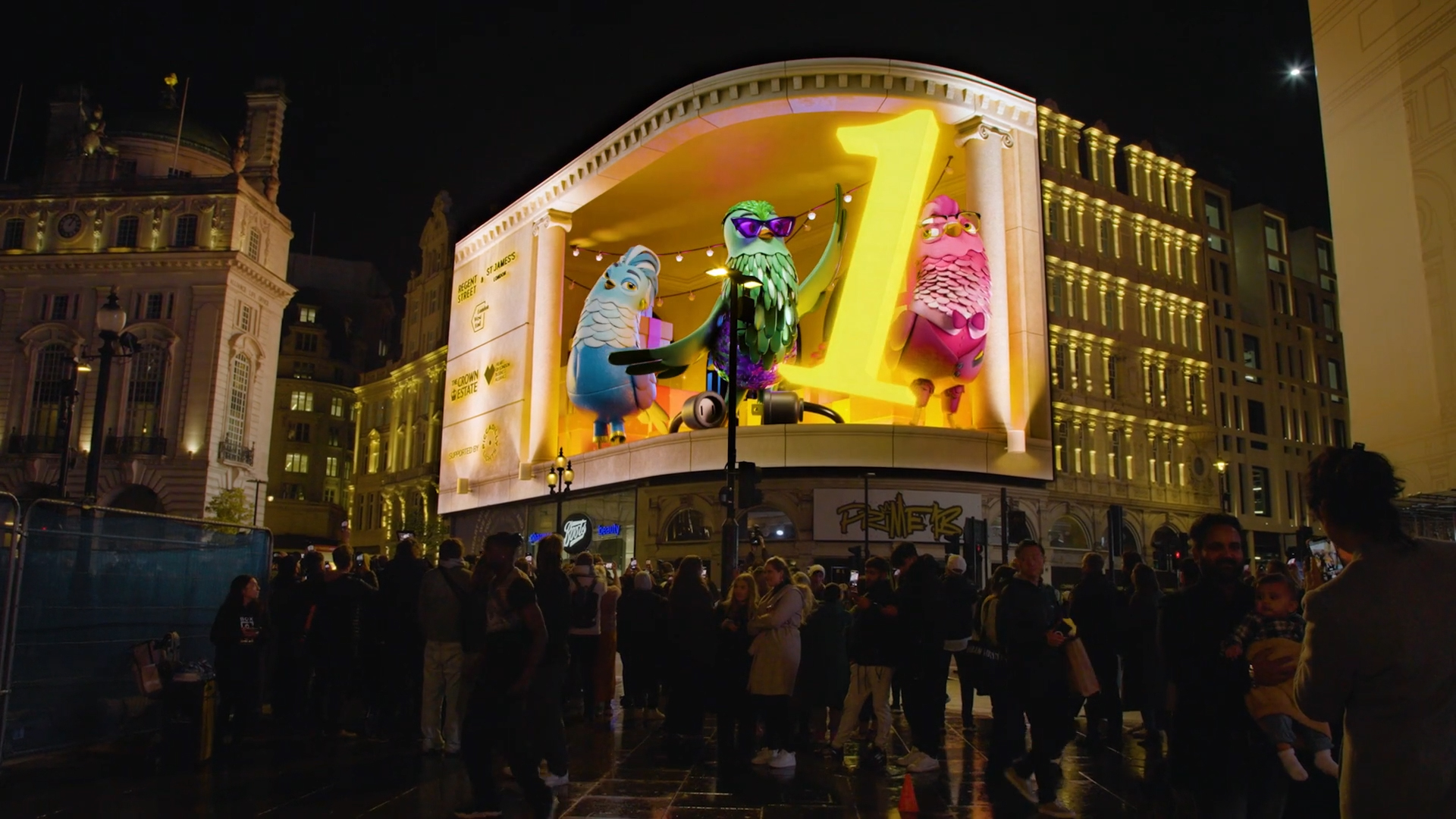 The Crown Estate lights up London’s West End with delightful Christmas pigeons OOH spot