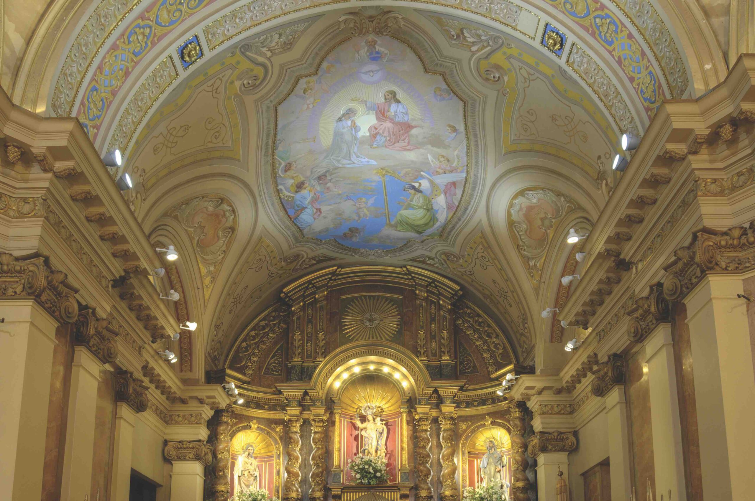 Argentinian Basilica uses MEGAMAN’s LED technology with dramatic and artistic effect