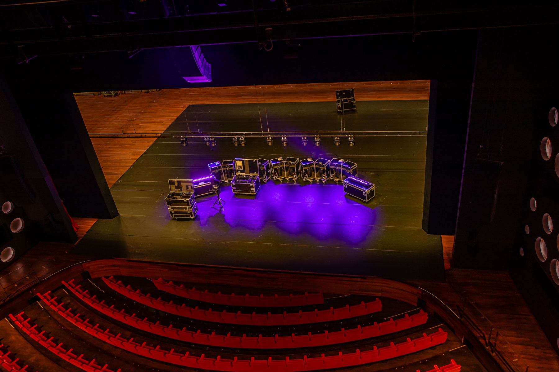 Robe Wilminktheater en Muziekcentrum Enchede wil081055206