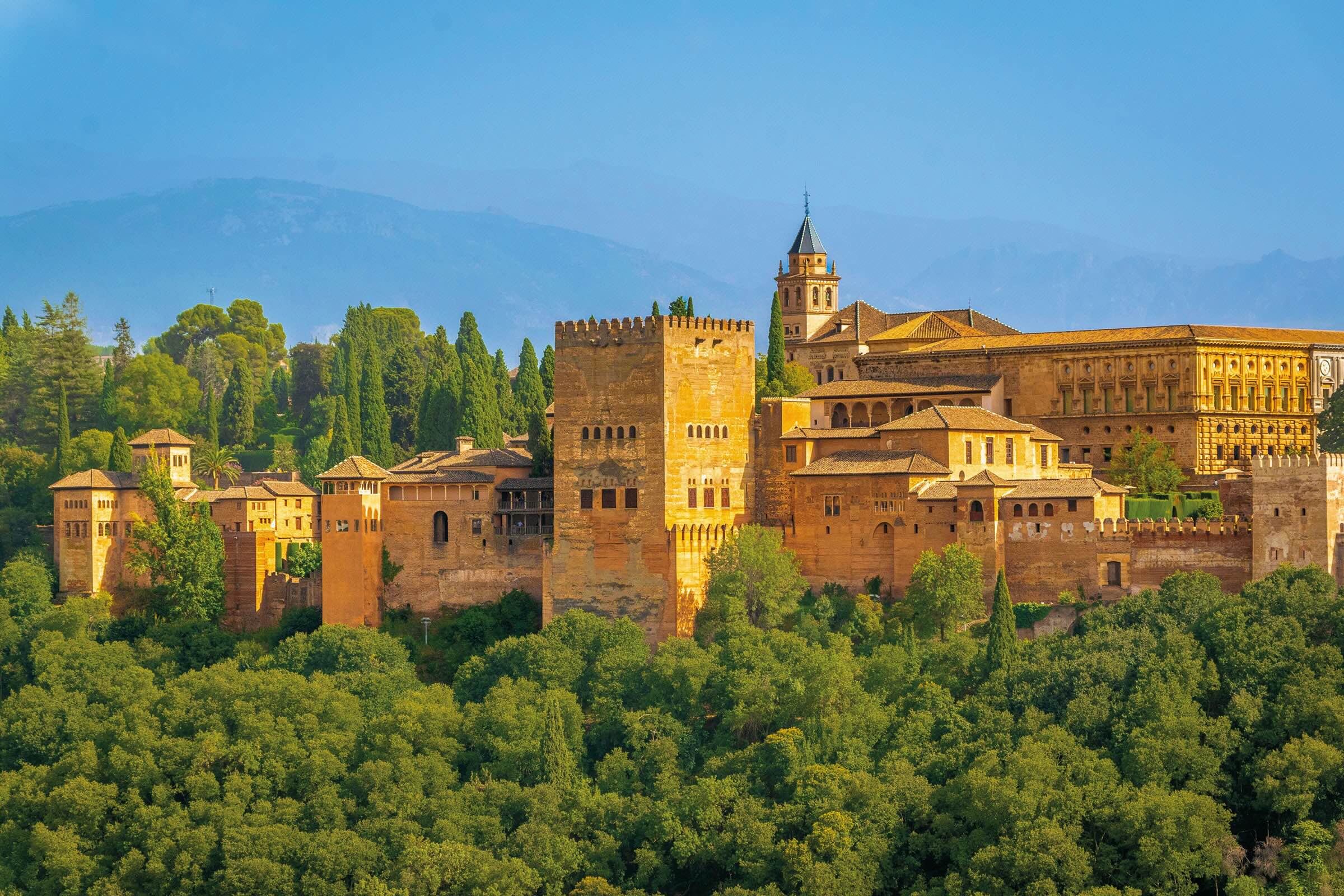 Granada-web_credit-Tom-Podmore-unsplash sml